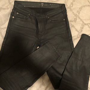 Leather sheen 7 Cropped Jean